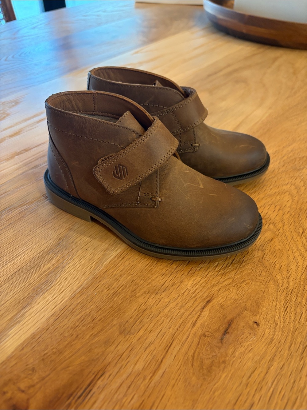 Toddler boys Johnston & Murphy boot, brown leather, size 9, NWOT